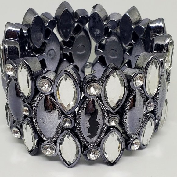 Silver Gray Wide Marquise Stone Stretch Bracelet - Picture 5 of 7